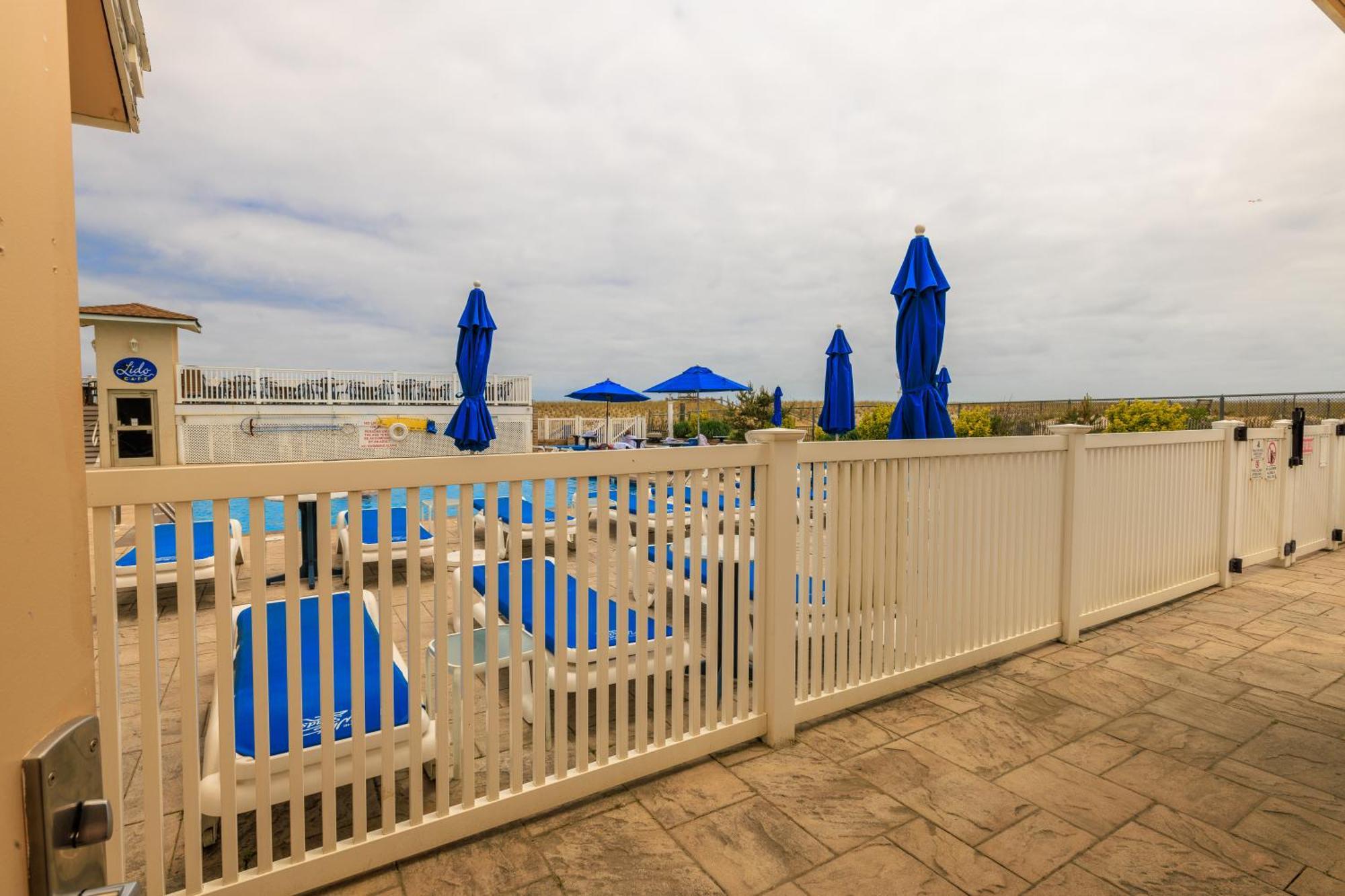 The White Sands Resort And Spa Пойнт Плезънт Бийч Екстериор снимка