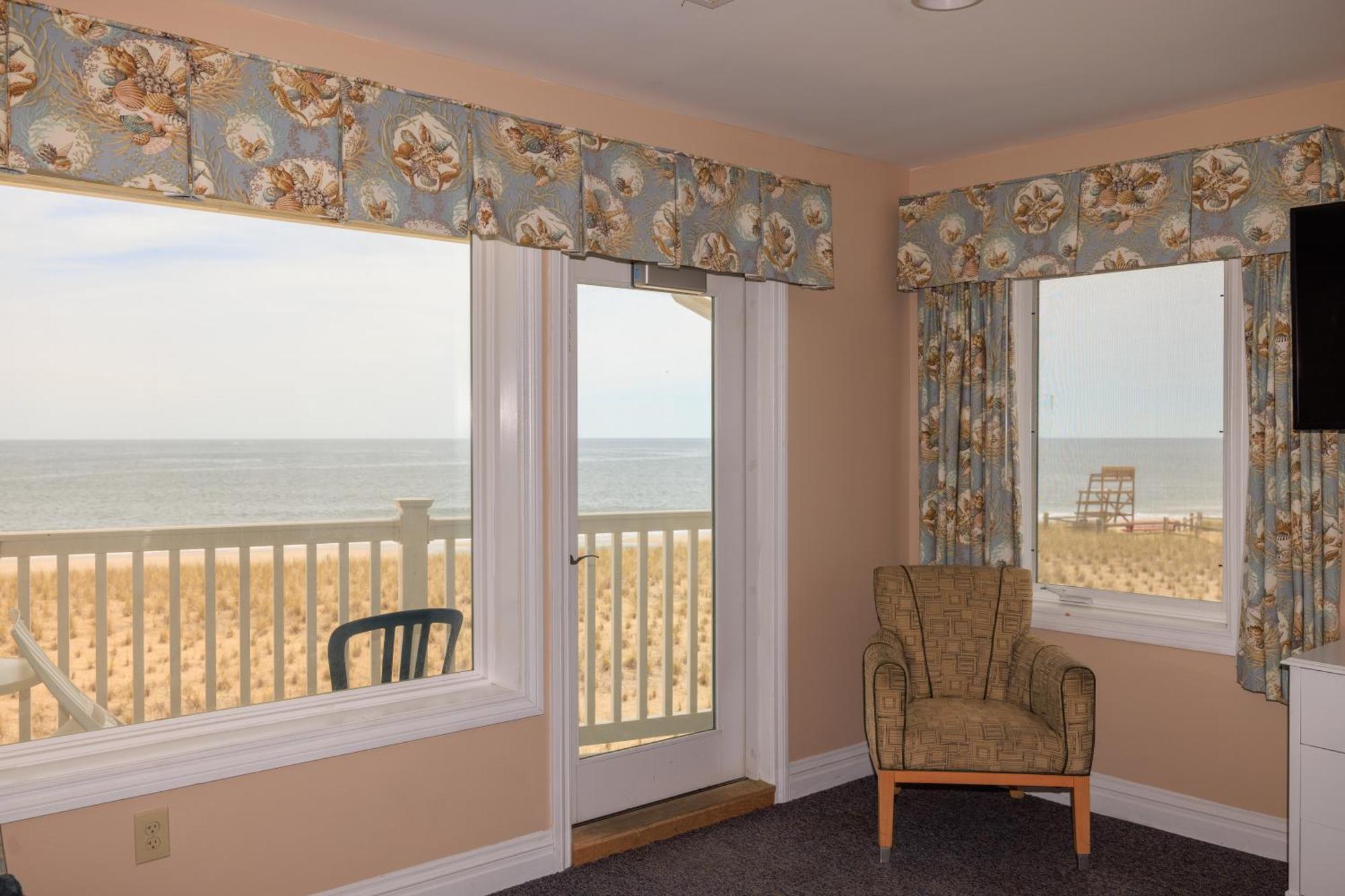 The White Sands Resort And Spa Пойнт Плезънт Бийч Екстериор снимка