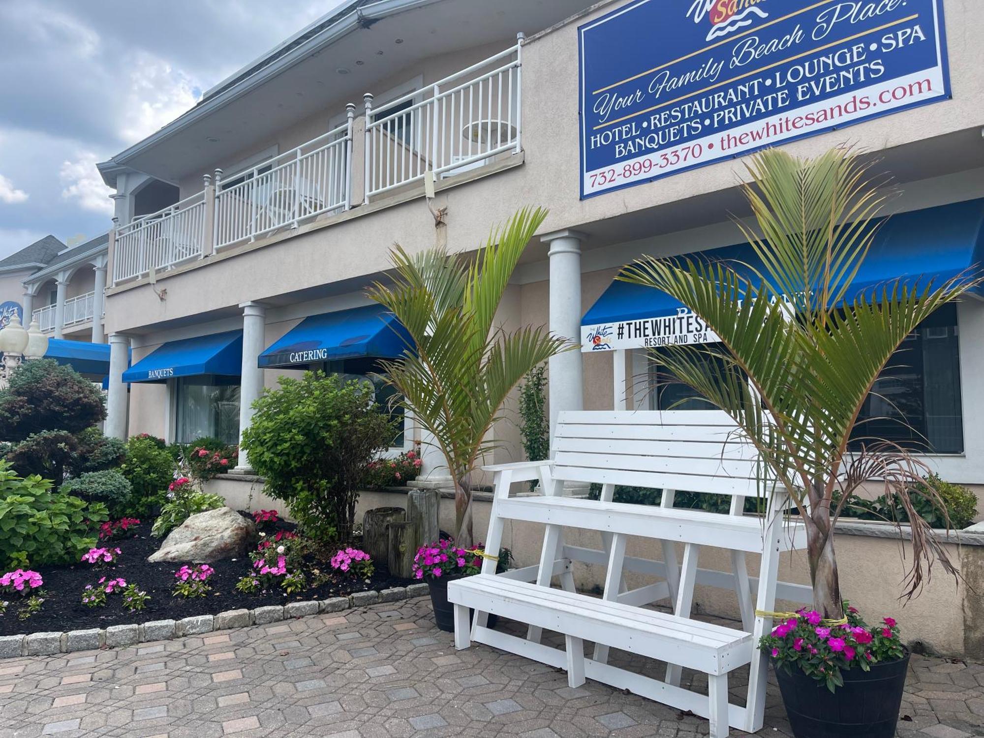 The White Sands Resort And Spa Пойнт Плезънт Бийч Екстериор снимка